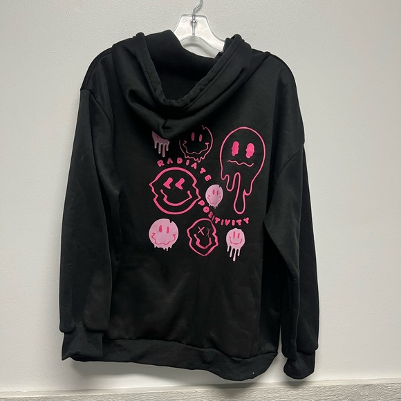 Fun Smiley Face Sweatshirt 1XL - Picture 1 of 4